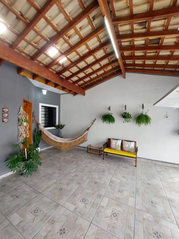 Foto 3: Belíssima Casa 3 dormitórios com Suíte e linda Área Gourmet no bairro Jardim Oásis em Taubaté SP