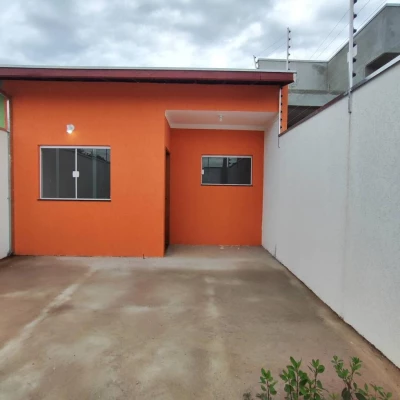 Foto 1: Casa de 3 dormitórios com Suíte e Área Gourmet no Jardim Oásis