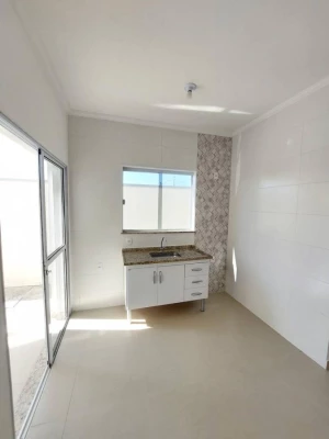 Foto 9: CASA 2 DORMITÓRIOS COM SUÍTE  NOVA NO AREÃO