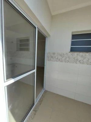 Foto 11: CASA 2 DORMITÓRIOS COM SUÍTE  NOVA NO AREÃO