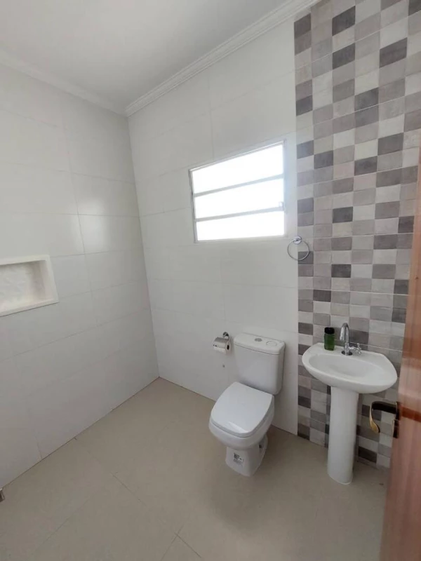 Foto 14: CASA 2 DORMITÓRIOS COM SUÍTE  NOVA NO AREÃO