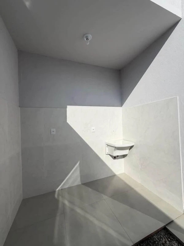 Foto 12: Casa 3 quartos com Suíte na Região do Areão