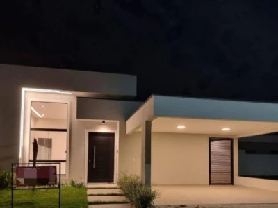 Casa Térrea de Alto Padrão à Venda no Condomínio Pérola do Vale
