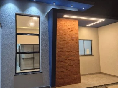 Belíssima Casa 3 dormitórios com Suíte